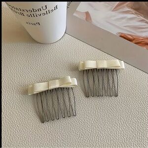 Elegant Cream Ribbon Hair Combs - Set of 2